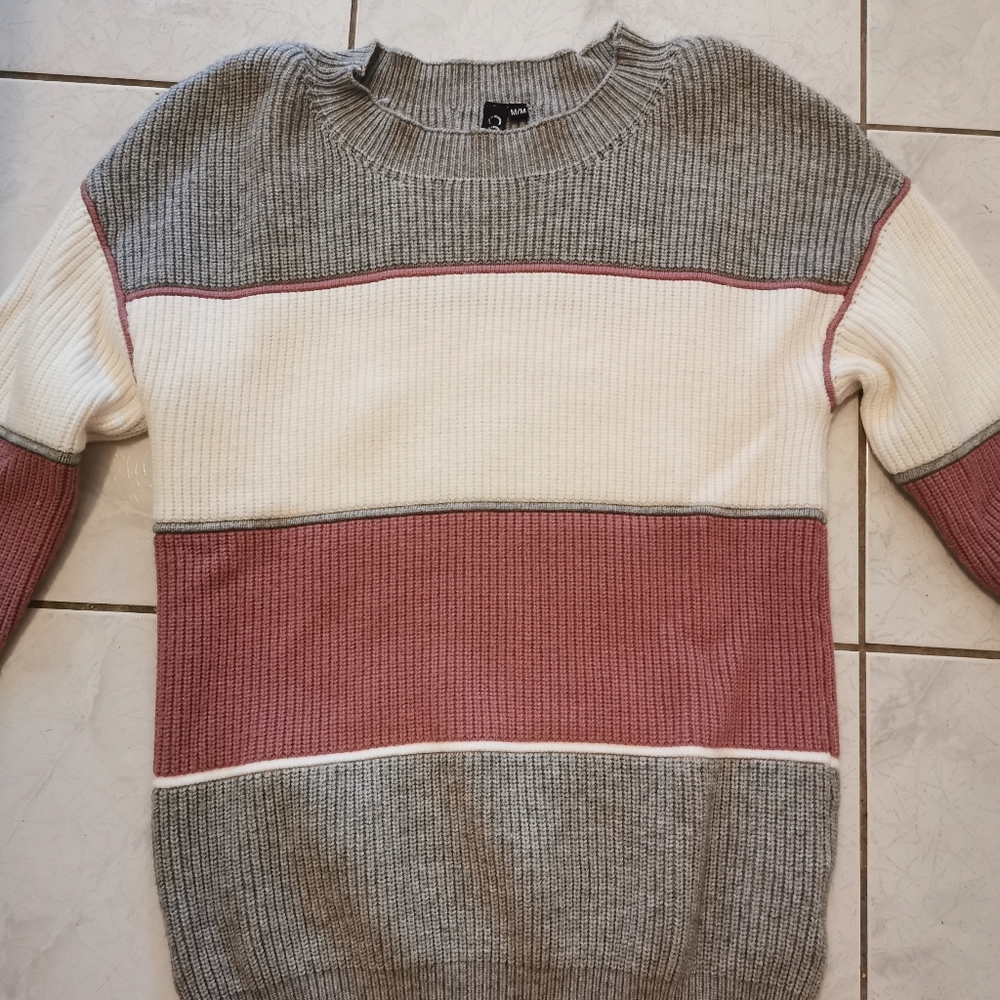Sweater - Picture 2 of 4
